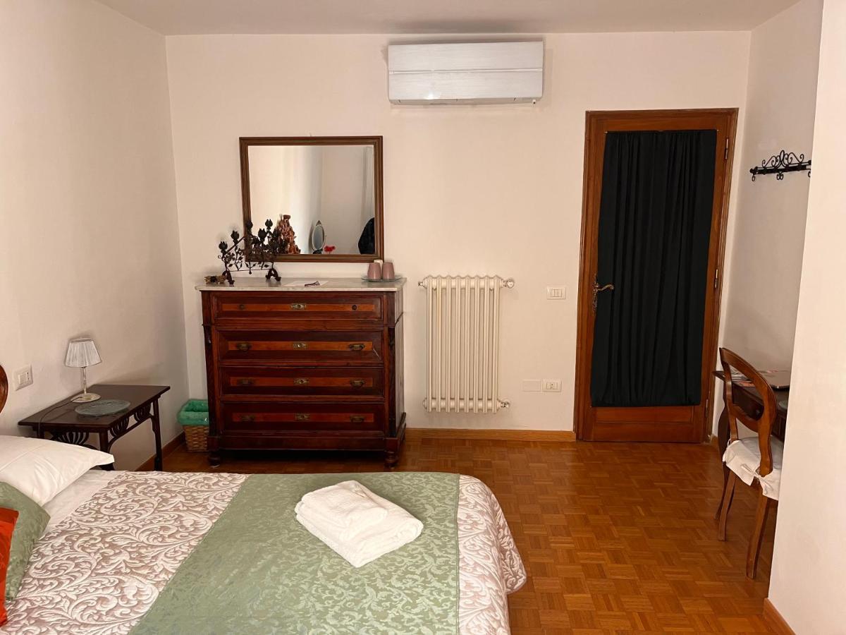 In The Center Of Florence Hotel Luaran gambar