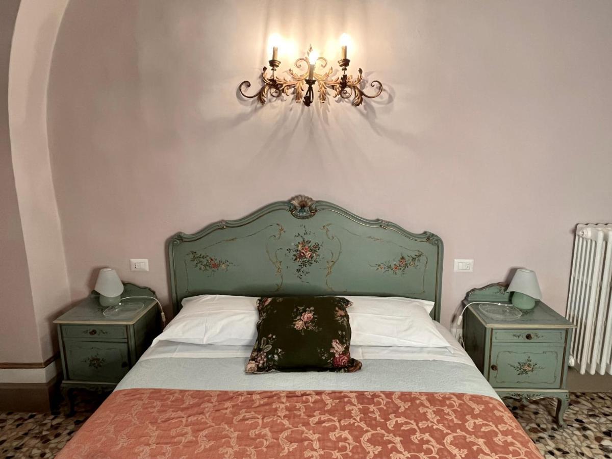In The Center Of Florence Hotel Luaran gambar