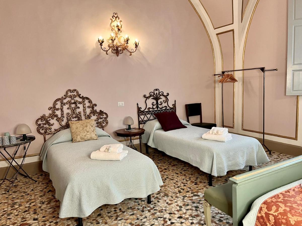 In The Center Of Florence Hotel Luaran gambar
