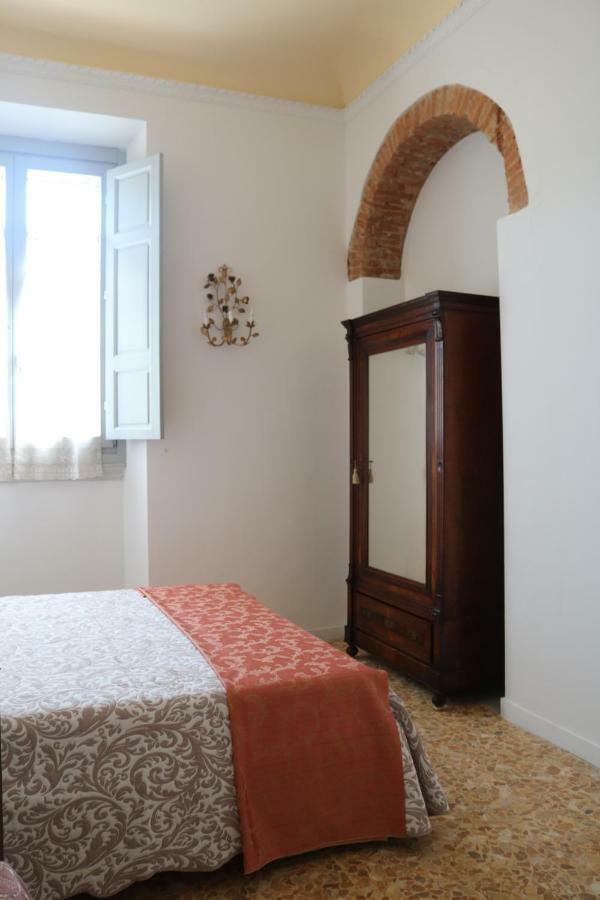 In The Center Of Florence Hotel Luaran gambar